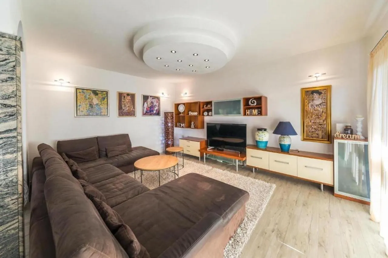 Villa Helios Kastela